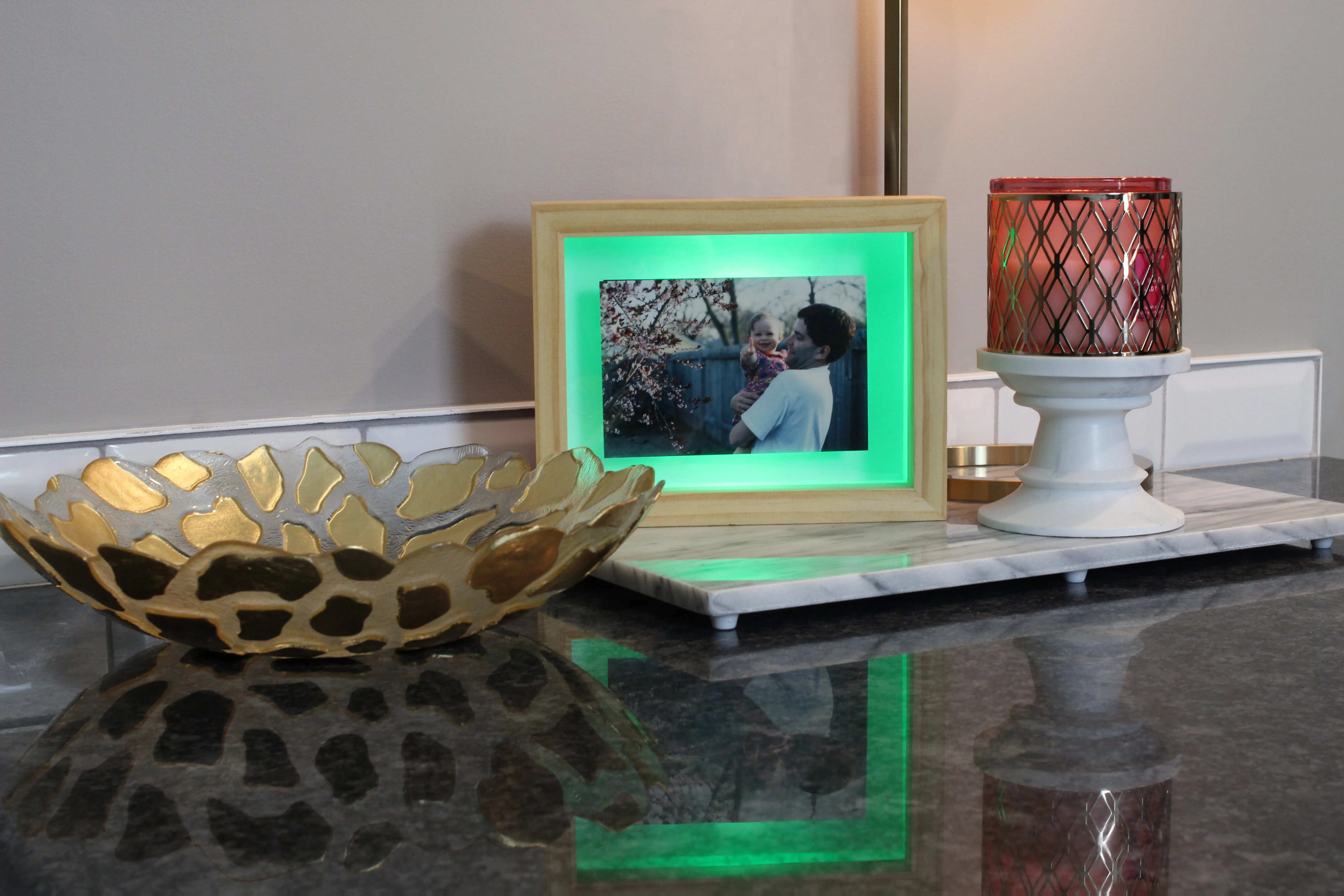 Friendship Lamp Picture Frame - Image 4